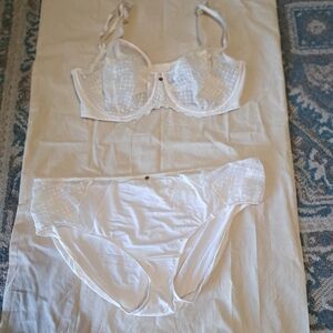 Cacique Elegant White Lace Bra and Panty Set